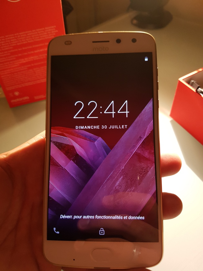 Fonctionnalités et usages : 3 mois avec le Motorola Moto Z2 Play (2/2) Fonctionnalités et usages : 3 mois avec le Motorola Moto Z2 Play (2/2)