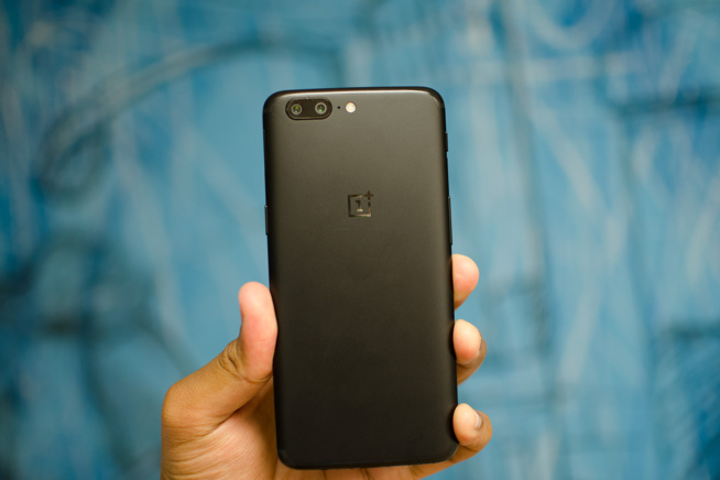 OnePlus confirme l’arrivée de "Face Unlock" sur le OnePlus 5