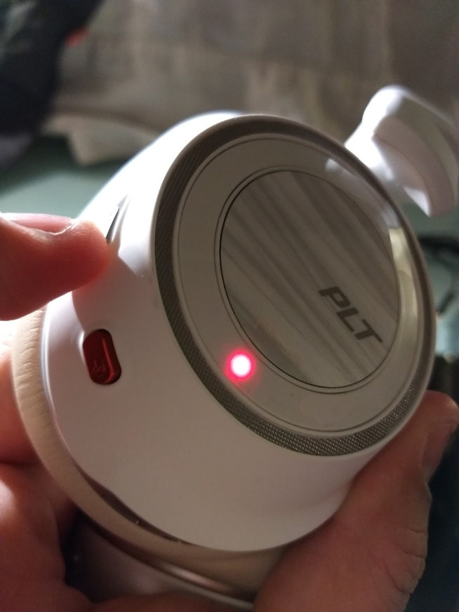 2 mois avec : le casque Plantronics Voyager UC 8200 2 mois avec : le casque Plantronics Voyager UC 8200