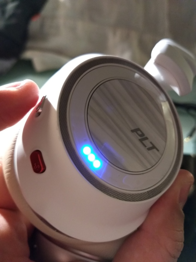 2 mois avec : le casque Plantronics Voyager UC 8200 2 mois avec : le casque Plantronics Voyager UC 8200