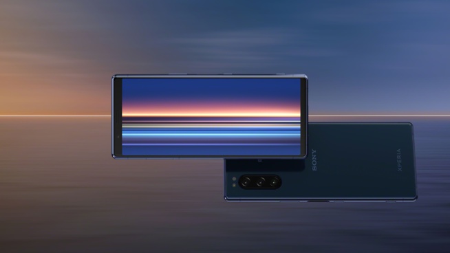 ​Le Sony Xperia 5 reste fidèle à son écran cinéma