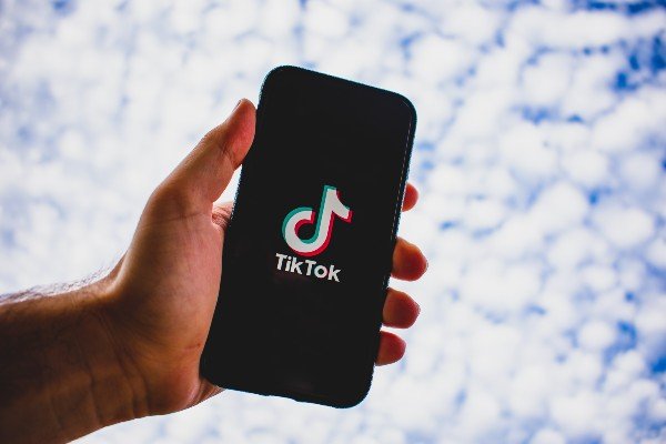 TikTok met un pied dans le marché de la réalité augmentée