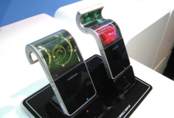 La course aux écrans flexibles est lancée : LG et Samsung annoncent leurs modèles