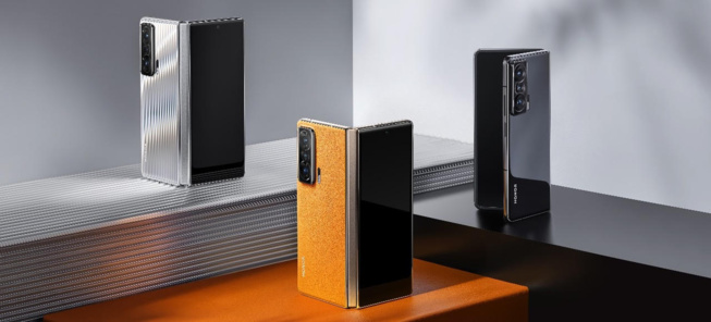 Honor vient défier Samsung avec son premier smartphone à écran pliable : le HONOR Magic V Honor vient défier Samsung avec son premier smartphone à écran pliable : le HONOR Magic V