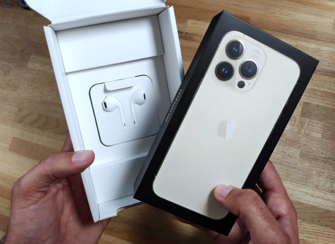 Apple arrête de fournir des écouteurs filaires aux iPhones vendus en France Apple arrête de fournir des écouteurs filaires aux iPhones vendus en France
