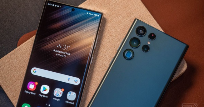 La série Galaxy S22 de Samsung enregistre des précommandes record La série Galaxy S22 de Samsung enregistre des précommandes record