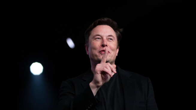 Le PDG de Tesla Elon Musk achète près de 10 % de Twitter