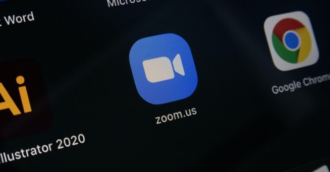 Zoom licencie environ 1 300 employés Zoom licencie environ 1 300 employés