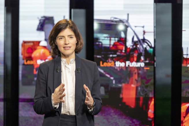 « Lead the future » : Orange veut se recentrer sur son coeur de métier mais pourrait rebondir dans la banque « Lead the future » : Orange veut se recentrer sur son coeur de métier mais pourrait rebondir dans la banque