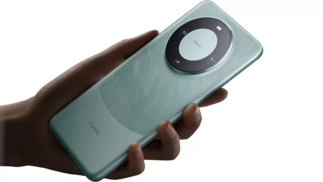 Huawei annonce le Mate 60 Pro capable d'appels par satellite Huawei annonce le Mate 60 Pro capable d'appels par satellite