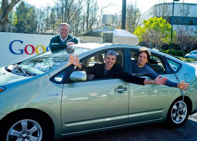 Google tend de plus en plus vers la commercialisation de ses voitures autonomes Google tend de plus en plus vers la commercialisation de ses voitures autonomes