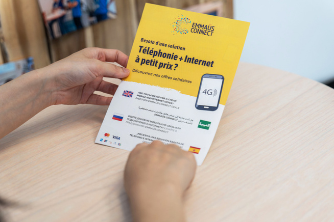 Emmaüs Connect renforce son offre solidaire pour combattre la fracture numérique Emmaüs Connect renforce son offre solidaire pour combattre la fracture numérique