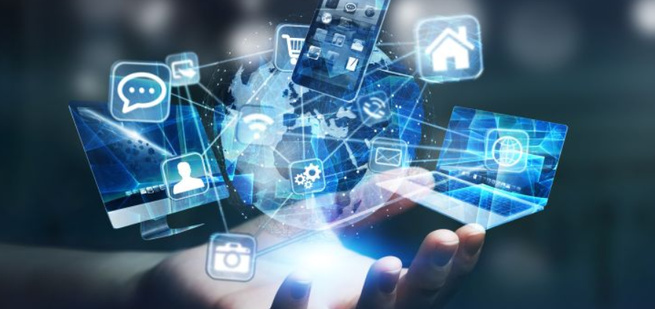 Comment les Français transforment leur canapé en centre d’activités connectées