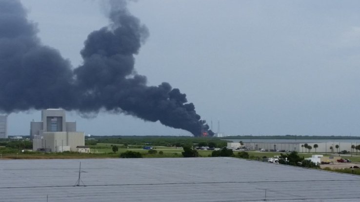 Une fusée Falcon 9 de SpaceX a explosé, détruisant le satellite Internet.org de Facebook