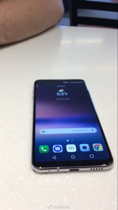 LG V30 : Une nouvelle photo confirme l’écran presque sans bordure