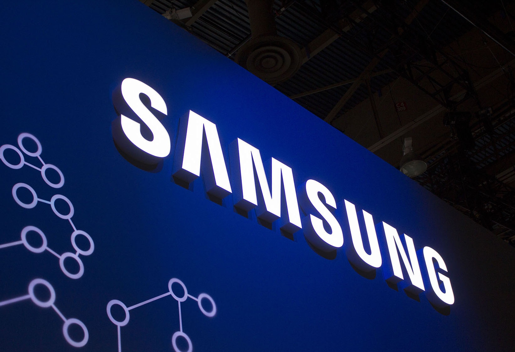 Smartphone pliable - Samsung serait passé à la production de masse