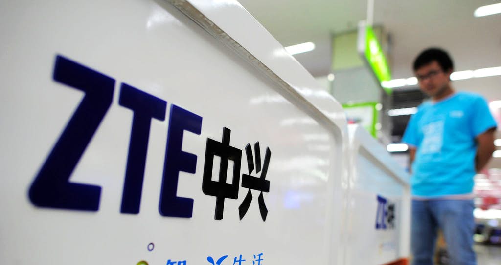 Les expéditions de smartphones de ZTE ont chuté de moitié au T1 2018