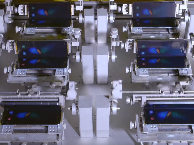Samsung présente le test de résistance du Galaxy Fold en vidéo