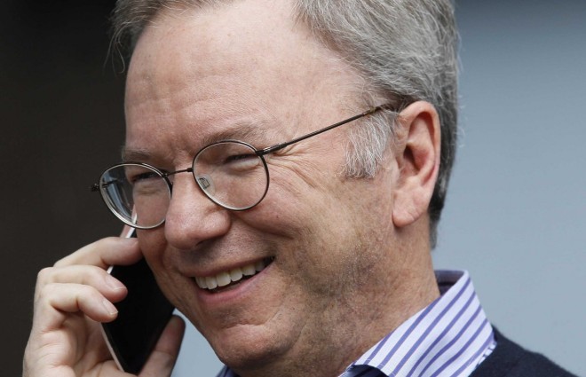 Eric Schmidt, le président de Google, dit comment passer de l’iphone à Android