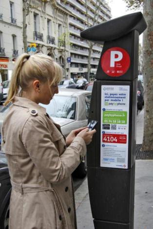 VINCI Park et PayByPhone lancent le paiement du stationnement par mobile à Paris