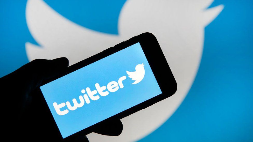 Essayer Twitter avant de s'engager !