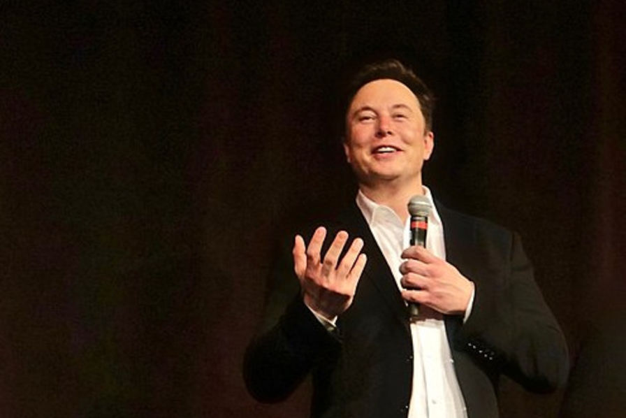 Avec Grok, Elon Musk lance un nouveau modèle d'IA