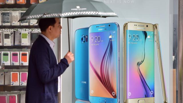 Smartphones : Samsung continue de chuter en Chine