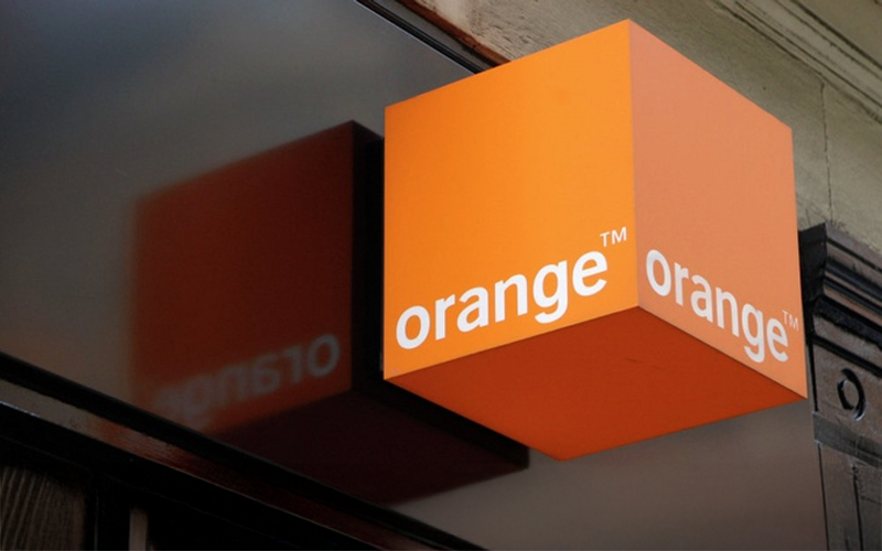 IA générative en santé : le GHT Rouen Cœur de Seine adopte Live Intelligence d’Orange Business