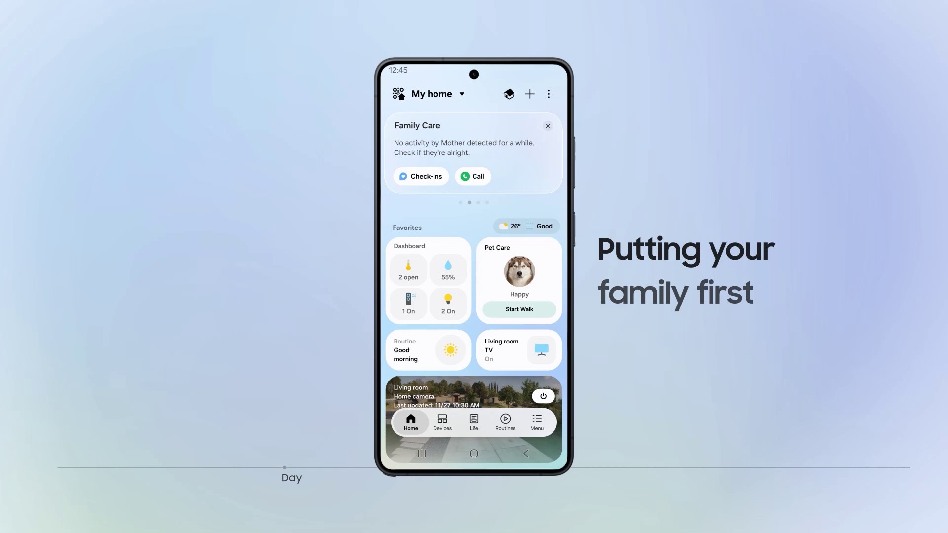 La nouvelle interface de SmartThings, avec une carte Family Care de SmartThings Now et la barre flottante en bas de l’écran. © Samsung
