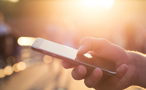 La 5G Broadcast veut amener la télévision en direct sur les smartphones